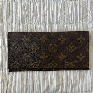 Louis Vuitton Brown Monogram Checkbook Cover